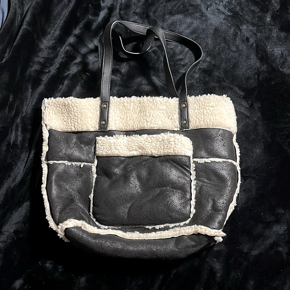 Sherpa and Black Purse